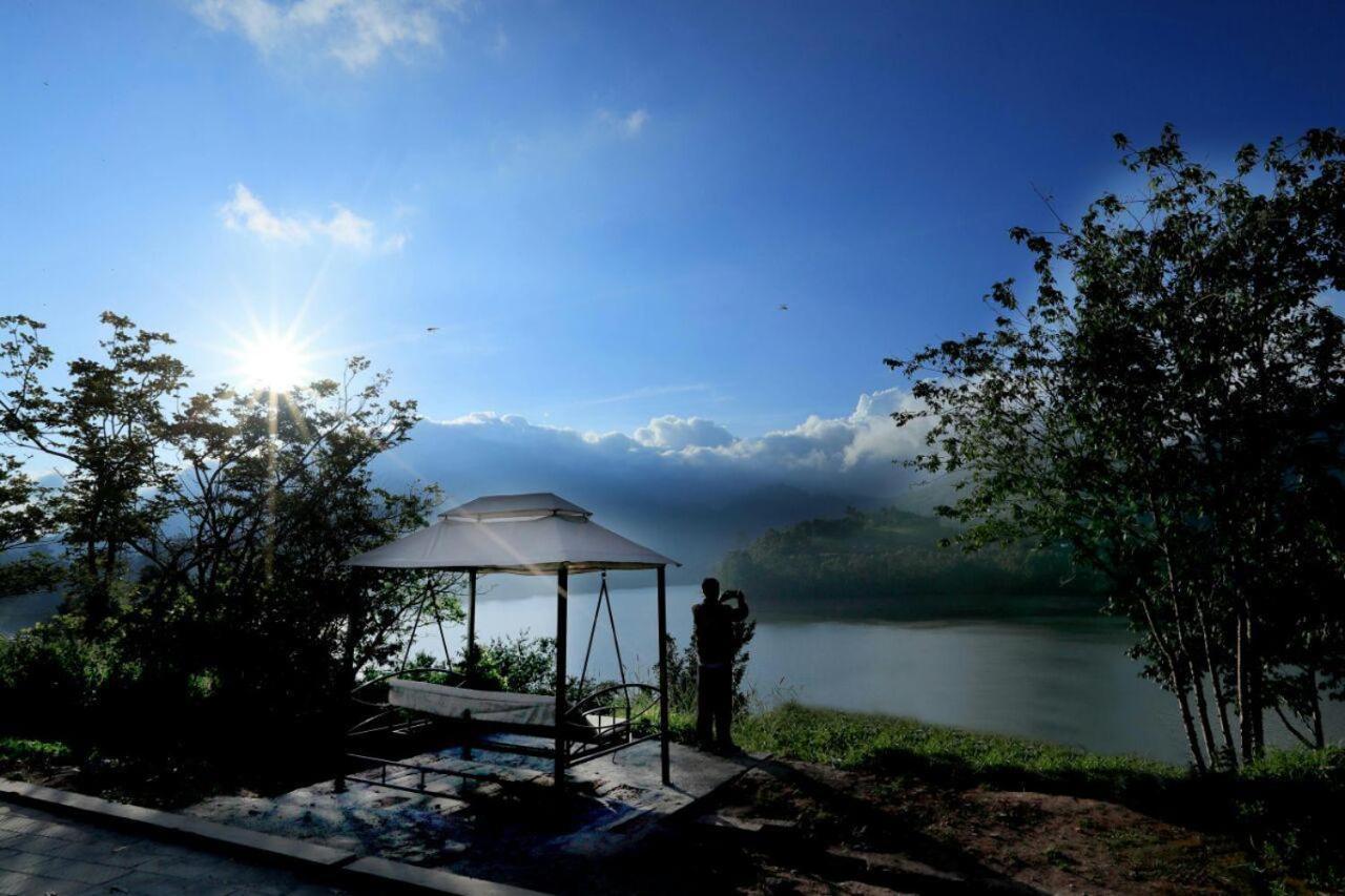 Hotel Ottway Hills Near Mattupetty Dam à Munnar Extérieur photo